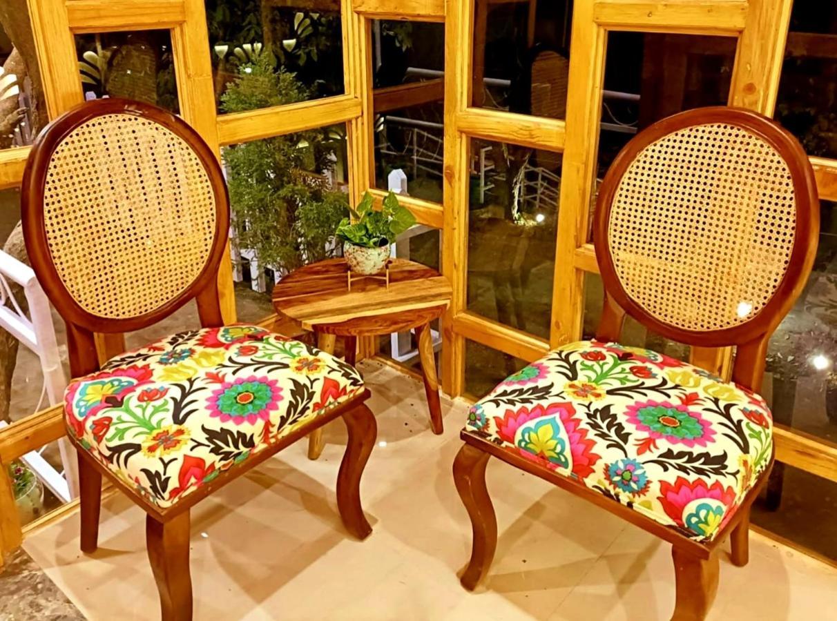 Aamod At Shoghi Luxury Cottage Resort Shimla Exteriör bild