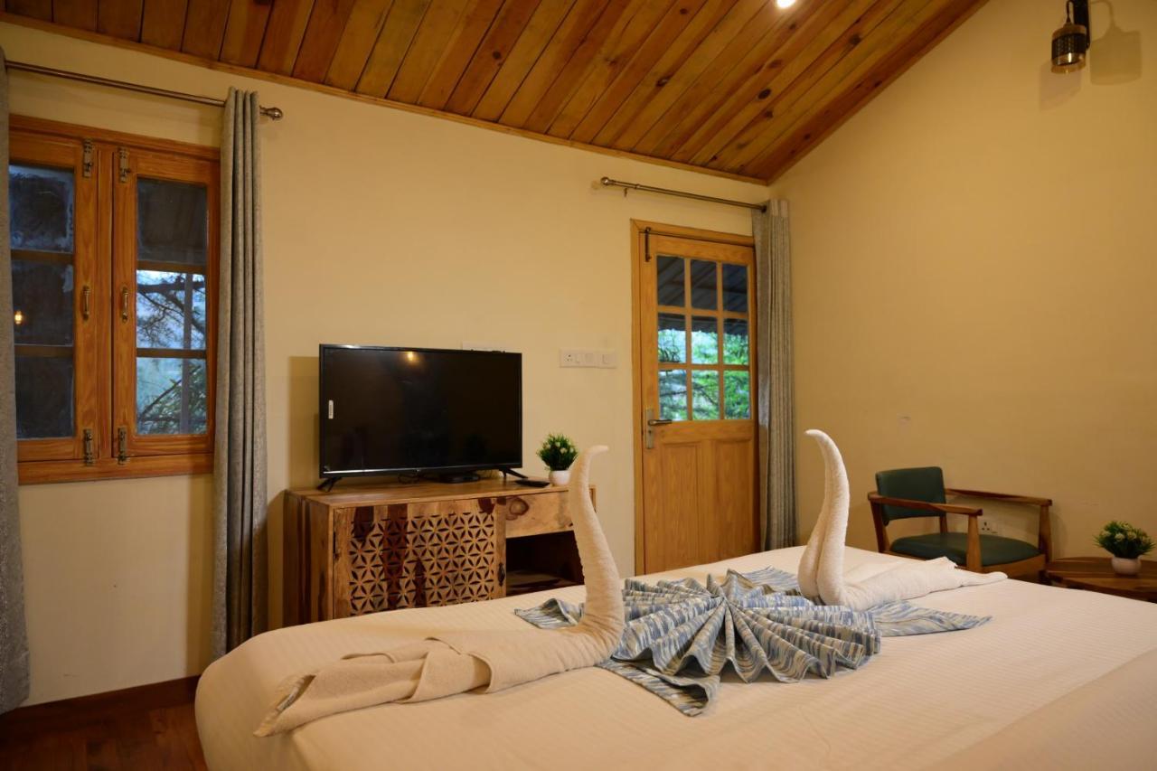 Aamod At Shoghi Luxury Cottage Resort Shimla Exteriör bild